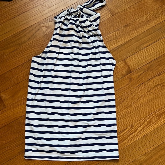 Ellie Kai XS halter top blue/white wave design - Picture 1 of 4